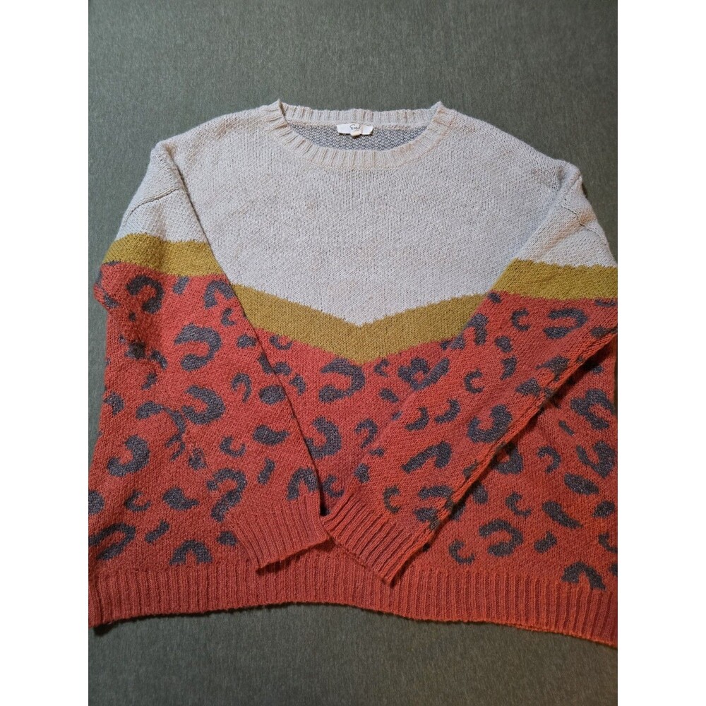 Easel Womens Oversized Leopard Animal Print Knit Sweater Size M Cozy